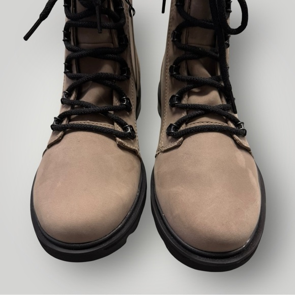 SOREL LENNOX LACE WATERPROOF BOOT IN TAUPE SZ 10 - Picture 9 of 14